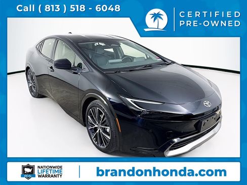 Used 2023 Toyota Prius XLE image 1