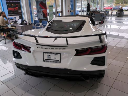 Used 2023 Chevrolet Corvette Stingray Coupe w/ 1LT image 7