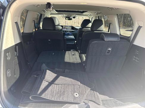 Certified 2025 INFINITI QX80 Sensory image 31