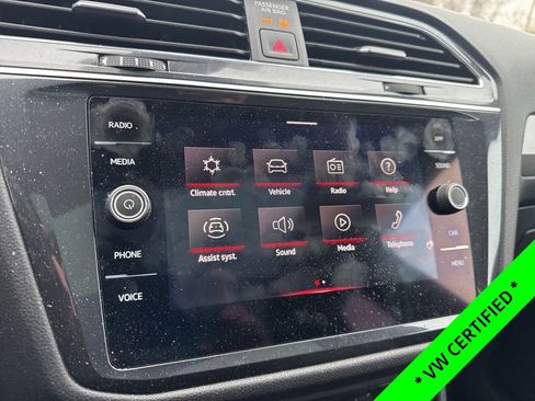 Certified 2022 Volkswagen Tiguan SE R-Line image 19