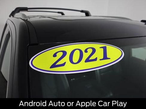 Used 2021 GMC Yukon XL SLT w/ SLT Premium Package image 11