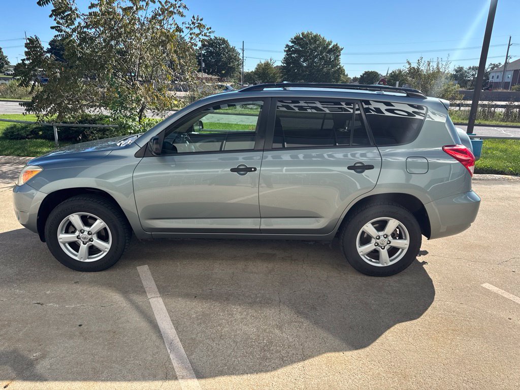 Used 2008 Toyota RAV4 2WD w/ 3rd Row image 4