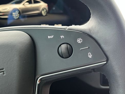 Used 2021 Tesla Model S Plaid image 27