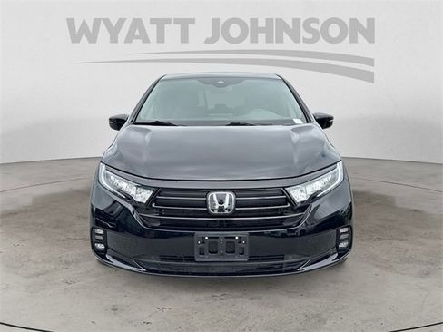 Used 2023 Honda Odyssey Sport image 8