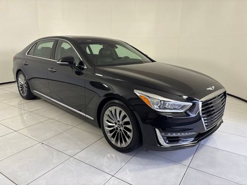 Used 2018 Genesis G90 3.3T Premium RWD image 7