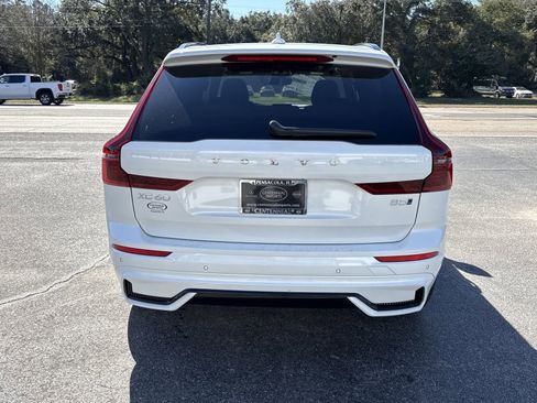 New 2026 Volvo XC60 B5 Core w/ Climate Package AWD/4WD image 4