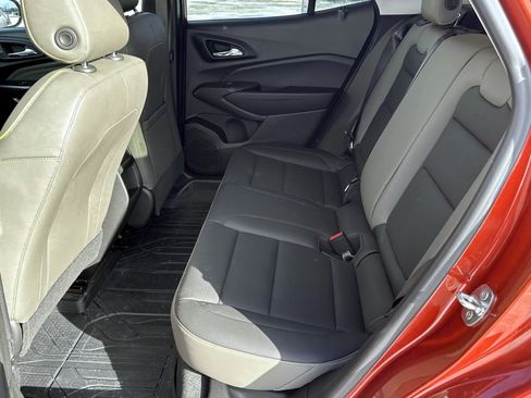 Certified 2024 Chevrolet Trax ACTIV image 11