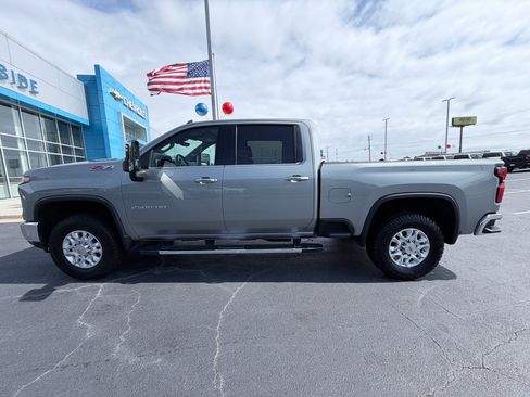 Used 2024 Chevrolet Silverado 2500 LTZ w/ LTZ Plus Package AWD/4WD image 5