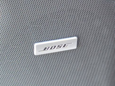 New 2025 Chevrolet Suburban Premier image 27