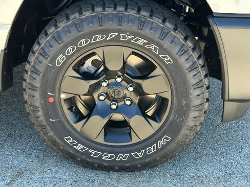 New 2026 RAM 1500 Warlock AWD/4WD image 12