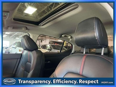 Used 2021 Nissan Sentra SR w/ SR Premium Package FWD image 20