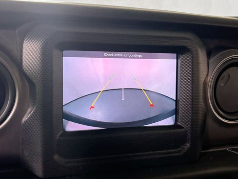 Used 2022 Jeep Wrangler Sport S image 13