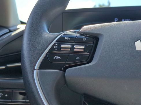 Used 2025 Kia Niro LX FWD image 20