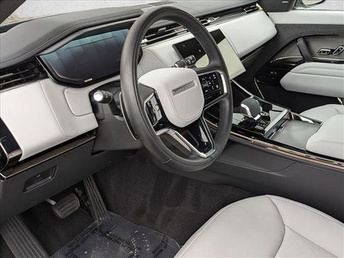 Certified 2025 Land Rover Range Rover Sport S image 10