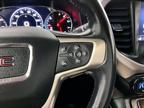 Used 2022 GMC Acadia Denali w/ Denali Ultimate Package FWD image 26