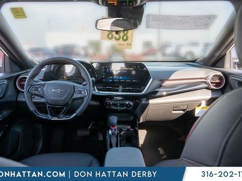 New 2026 Chevrolet Trax RS image 3