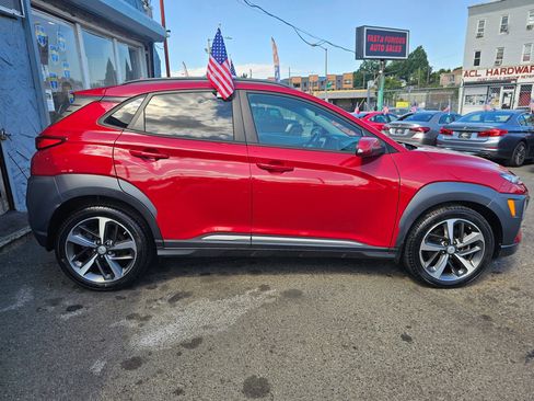 Used 2021 Hyundai Kona Limited w/ Cargo Package image 3