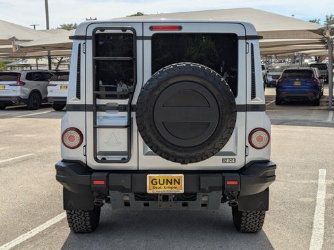 Used 2024 INEOS Grenadier Fieldmaster Edition image 5