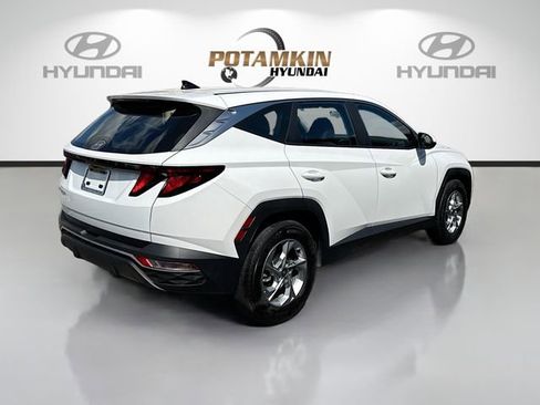 Certified 2024 Hyundai Tucson SE image 5