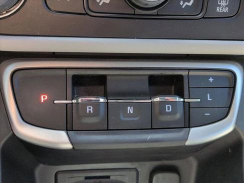 Used 2024 GMC Terrain SLT AWD/4WD image 12