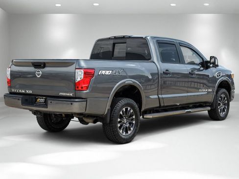 Used 2017 Nissan Titan PRO-4X w/ Pro-4x Convenience Package AWD/4WD image 6