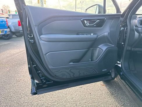 New 2025 Subaru Forester Limited image 15