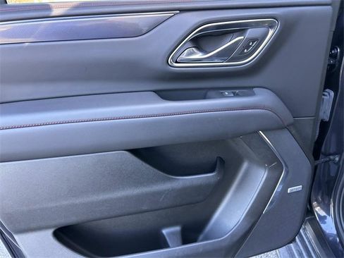 Used 2024 Chevrolet Suburban RST image 23