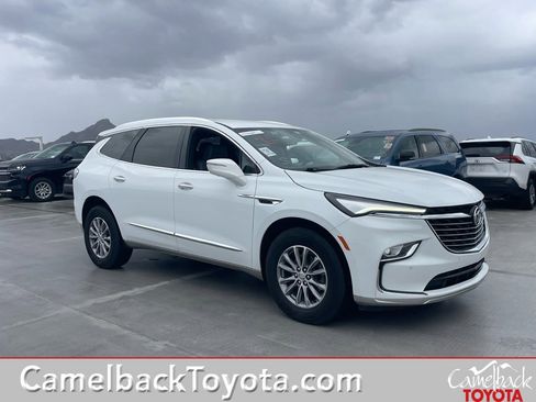 Used 2024 Buick Enclave Premium image 1