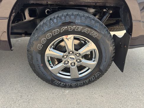Used 2020 Ford F150 XLT w/ Equipment Group 302A Luxury AWD/4WD image 11