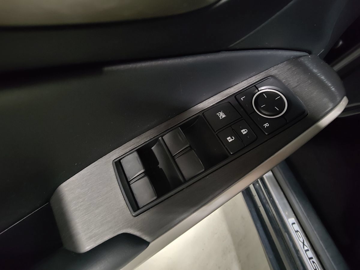 Used 2019 Lexus IS 300 F Sport w/ F Sport Package AWD/4WD image 22