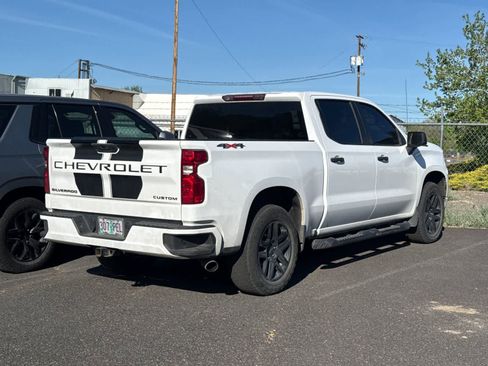 Used 2023 Chevrolet Silverado 1500 Custom w/ Rally Edition AWD/4WD image 4