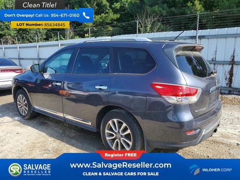 Used 2013 Nissan Pathfinder SL w/ SL Premium Pkg AWD/4WD image 3