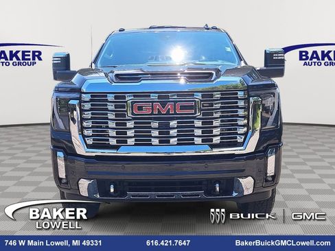 New 2025 GMC Sierra 2500 Denali w/ Denali Reserve Package image 2