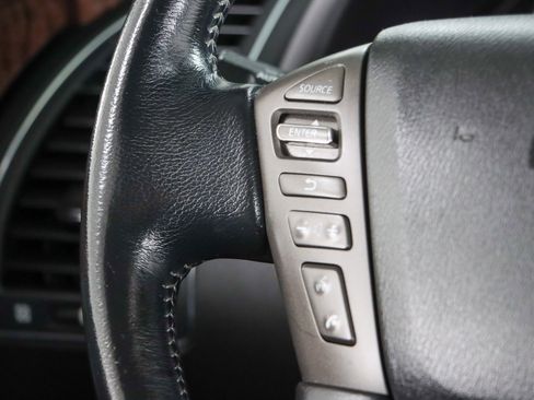 Used 2020 Nissan Armada SL w/ Premium Package image 14