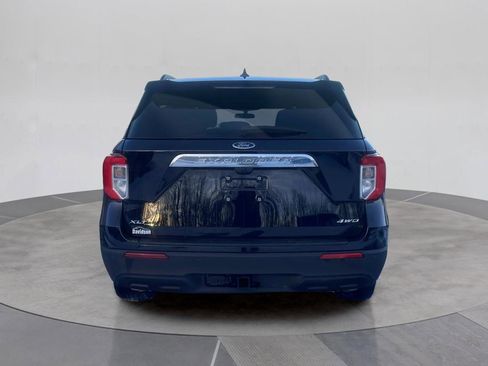 Used 2023 Ford Explorer XLT w/ Class IV Trailer Tow Package image 4