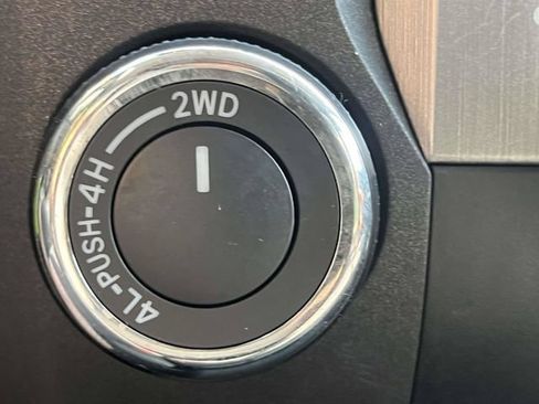 Used 2015 Toyota Tundra SR AWD/4WD image 28