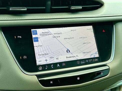 Used 2020 Cadillac XT5 Premium Luxury image 13