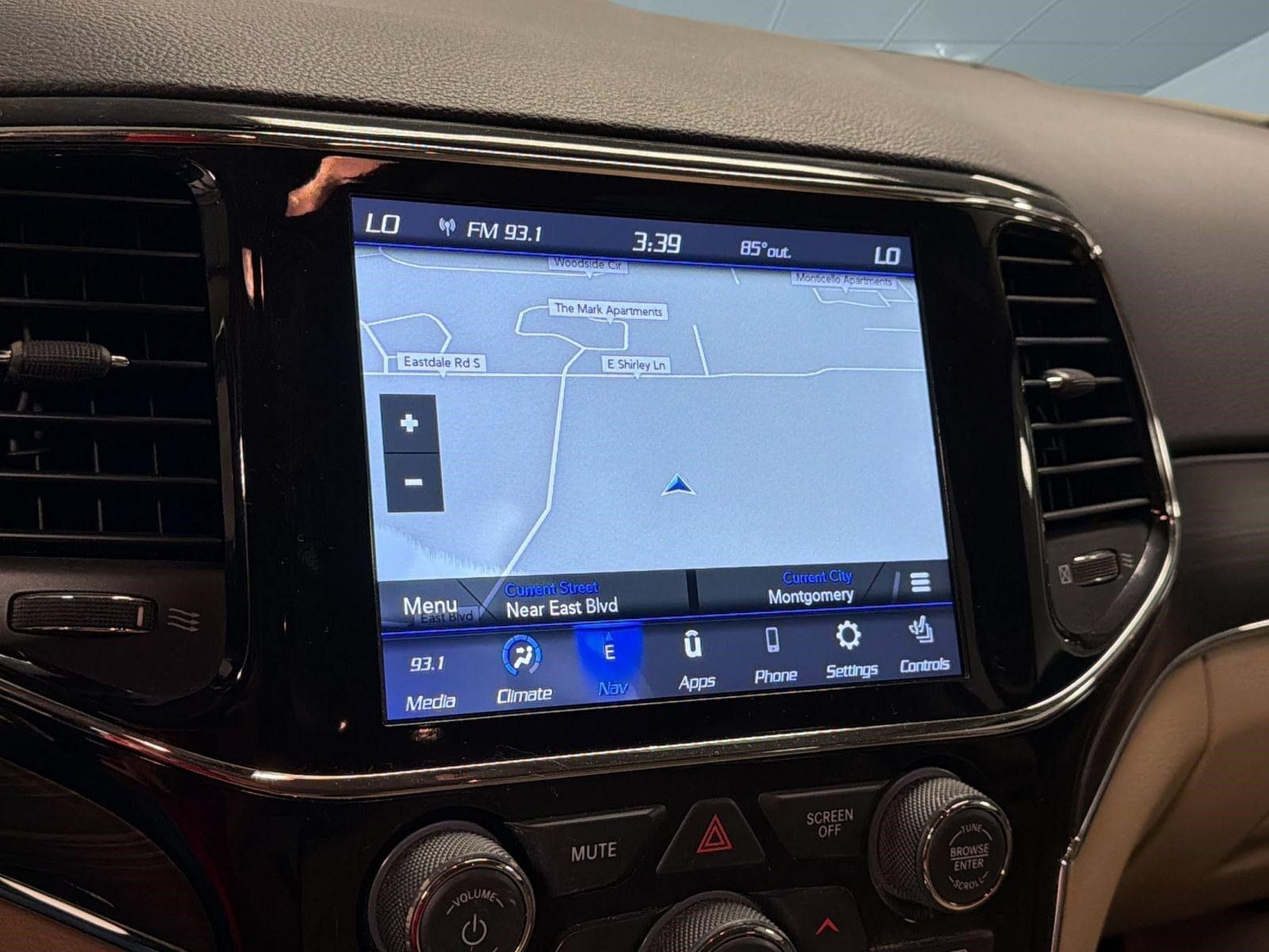 Used 2021 Jeep Grand Cherokee Limited RWD image 19