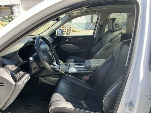 Used 2023 Acura MDX SH-AWD w/ Advance Package image 11