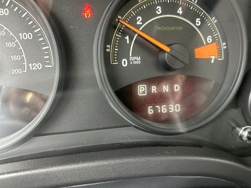 Used 2015 Jeep Patriot High Altitude AWD/4WD image 15