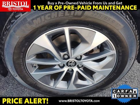 Used 2017 Toyota RAV4 XLE w/ All Weather Liner Package AWD/4WD image 14