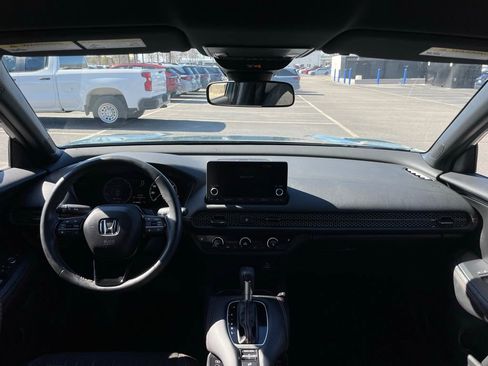 Certified 2025 Honda HR-V Sport image 10