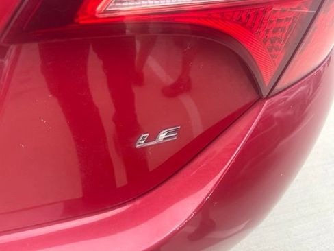 Used 2019 Toyota Corolla LE FWD image 4