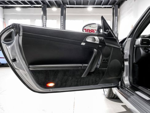 Used 2005 Porsche 911 Carrera S RWD image 23