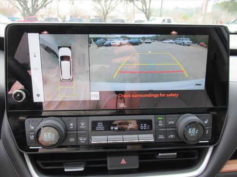 Used 2025 Toyota Grand Highlander FWD image 28