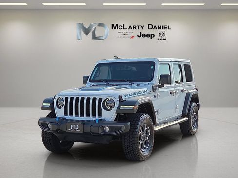 Used 2023 Jeep Wrangler Unlimited Rubicon 4xe w/ Cold Weather Group AWD/4WD image 2