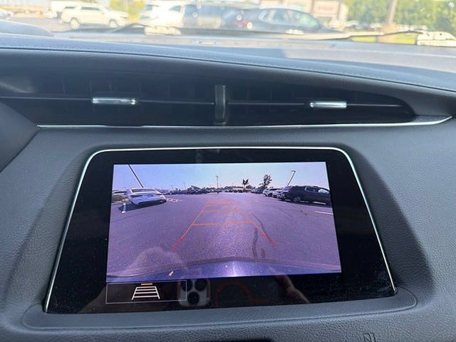 Used 2020 Cadillac XT4 Premium Luxury FWD image 17