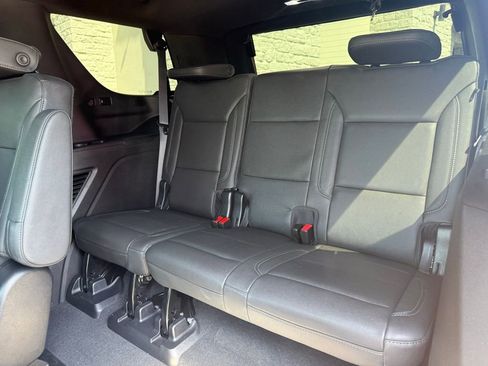 Used 2023 Chevrolet Tahoe Z71 w/ Luxury Package image 31