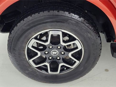 Used 2023 Ford Bronco Outer Banks AWD/4WD image 17