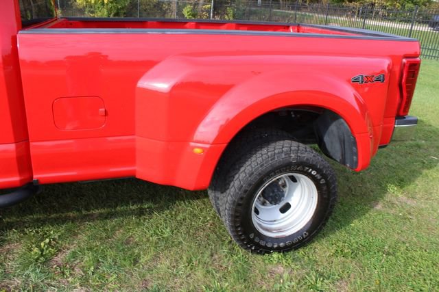 Used 2018 Ford F350 XL w/ Power Equipment Group AWD/4WD image 12